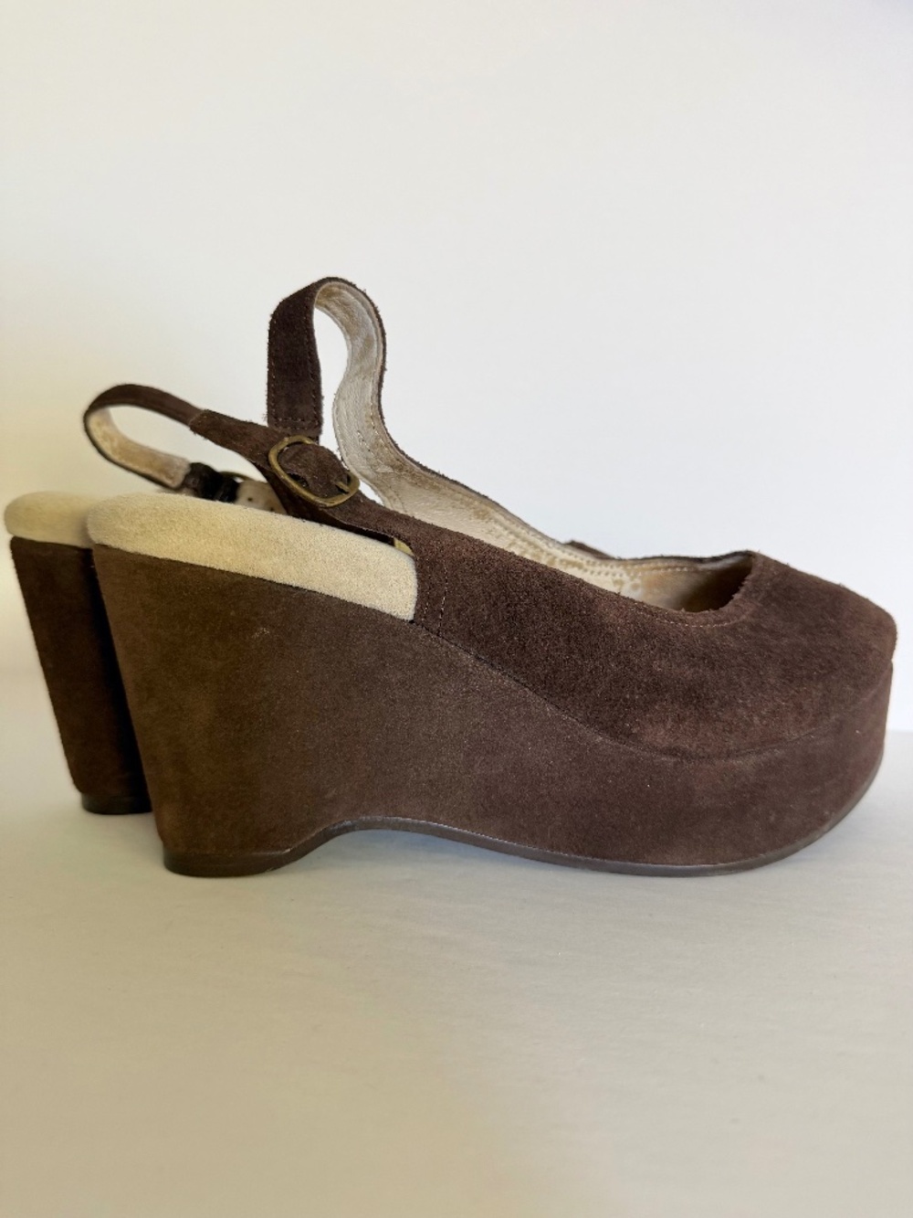 Vintage Natural Comfort Chocolate Brown Suede Wedgies, size 7.5M